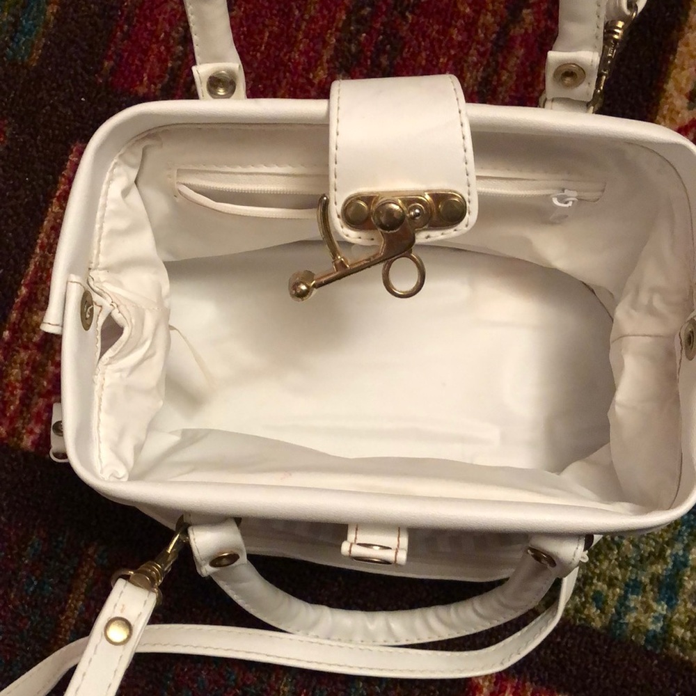 Small tote - Picture 3 of 12